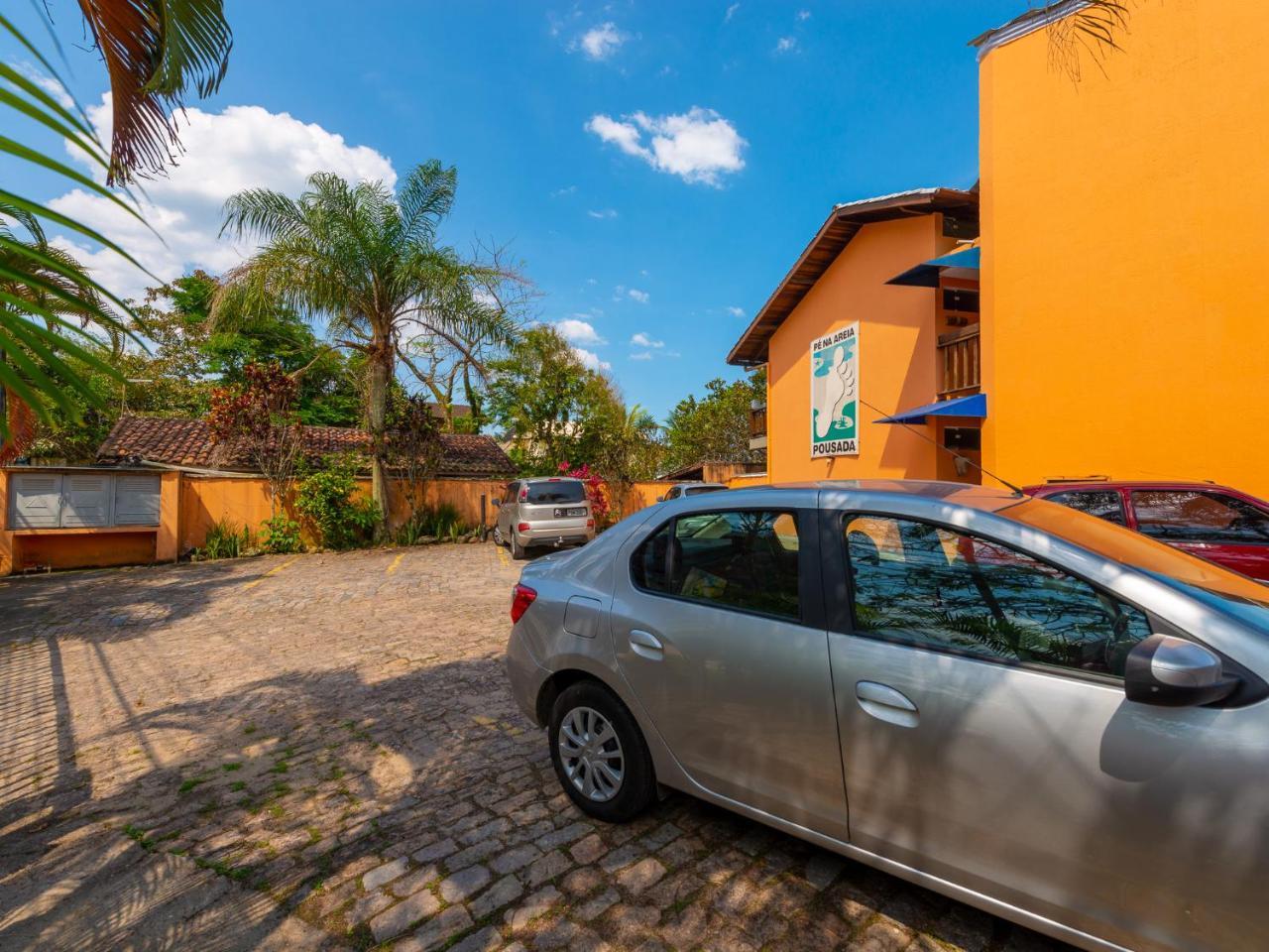 Pousada Pe Na Areia Caraguatatuba Exterior photo