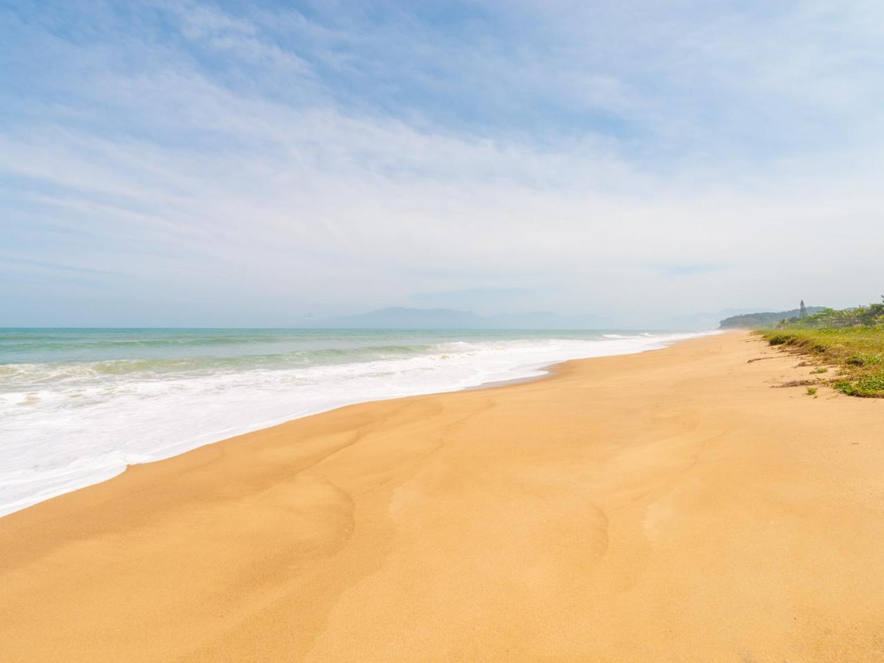 Pousada Pe Na Areia Caraguatatuba Exterior photo