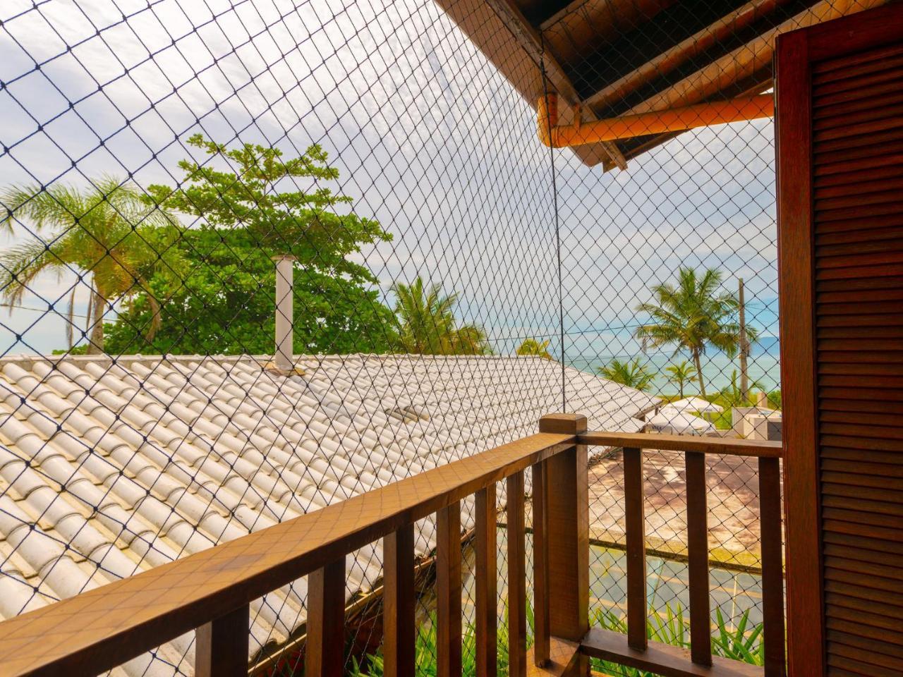 Pousada Pe Na Areia Caraguatatuba Exterior photo
